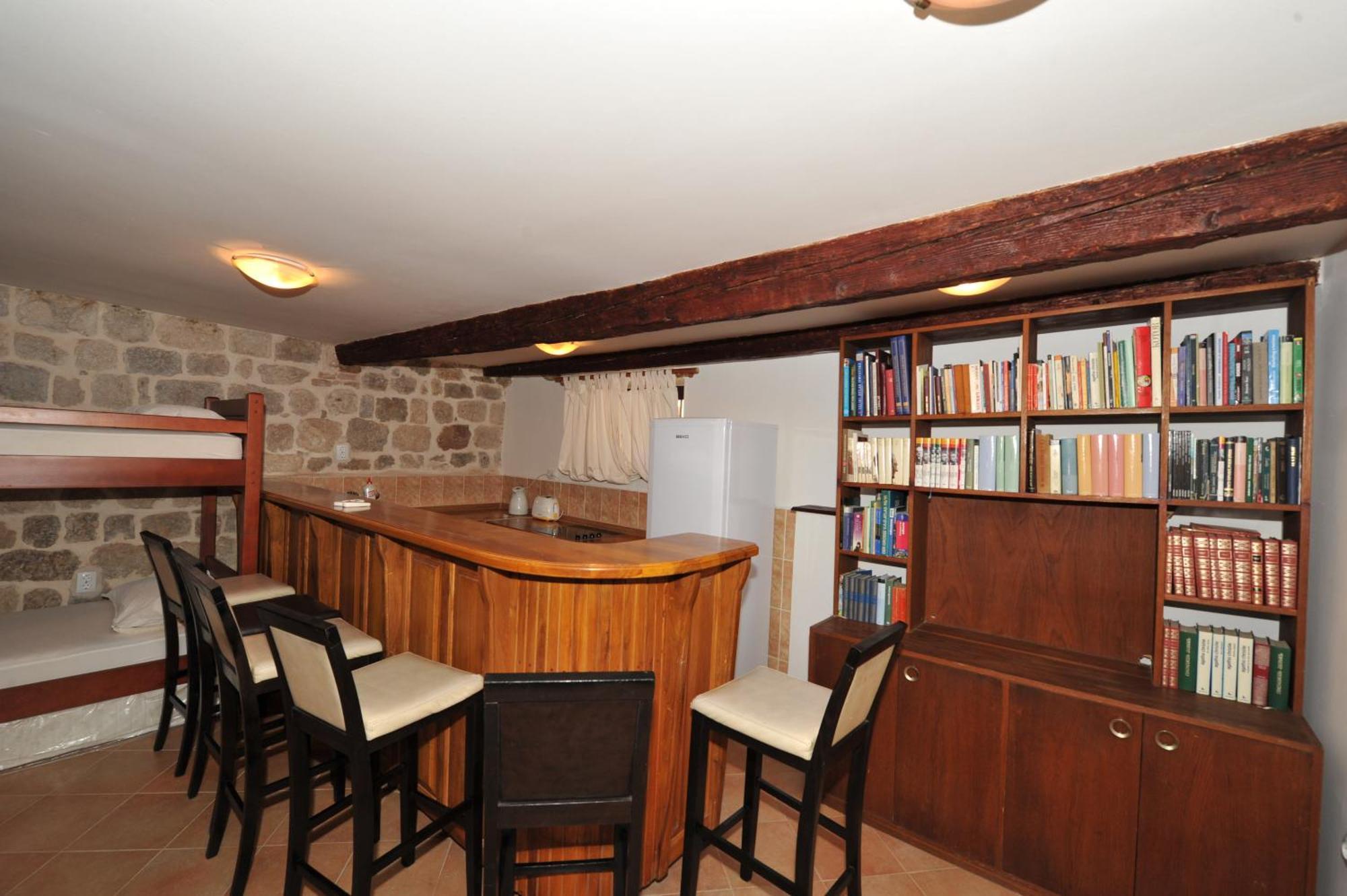 Apartments Monika Old Town Kotor Luaran gambar